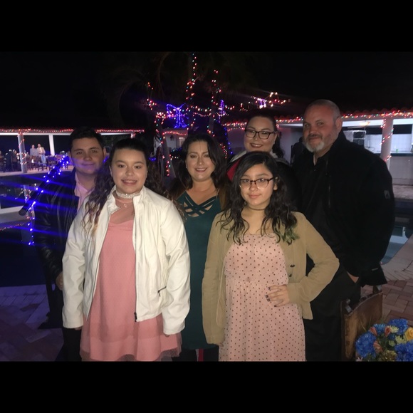 Meet your Posher, Sonnia - Picture 3 of 4